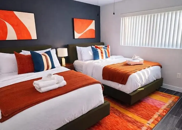 Iris - In Old Town - Walk To Fashion Square Holiday home Scottsdale